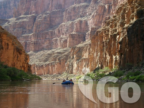 005 boating-1251431 640